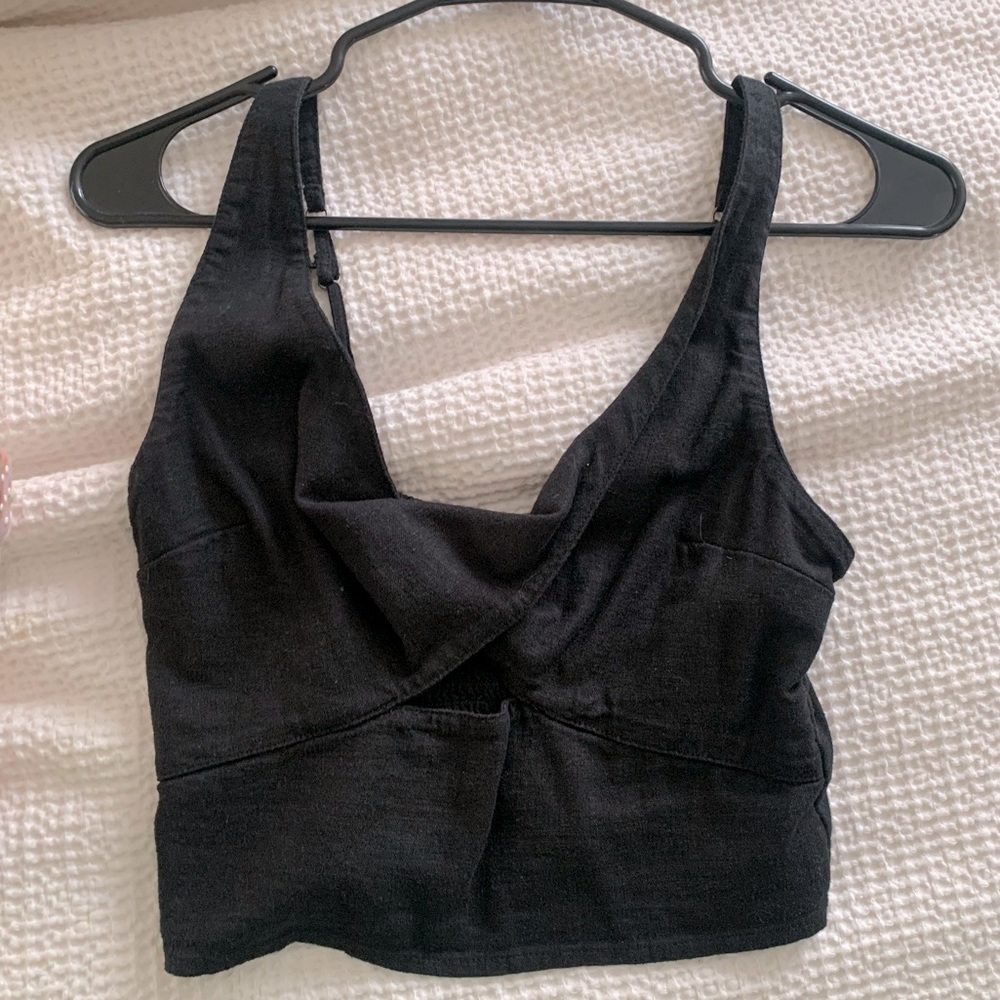 Abercrombie & Fitch black cutout crop tank